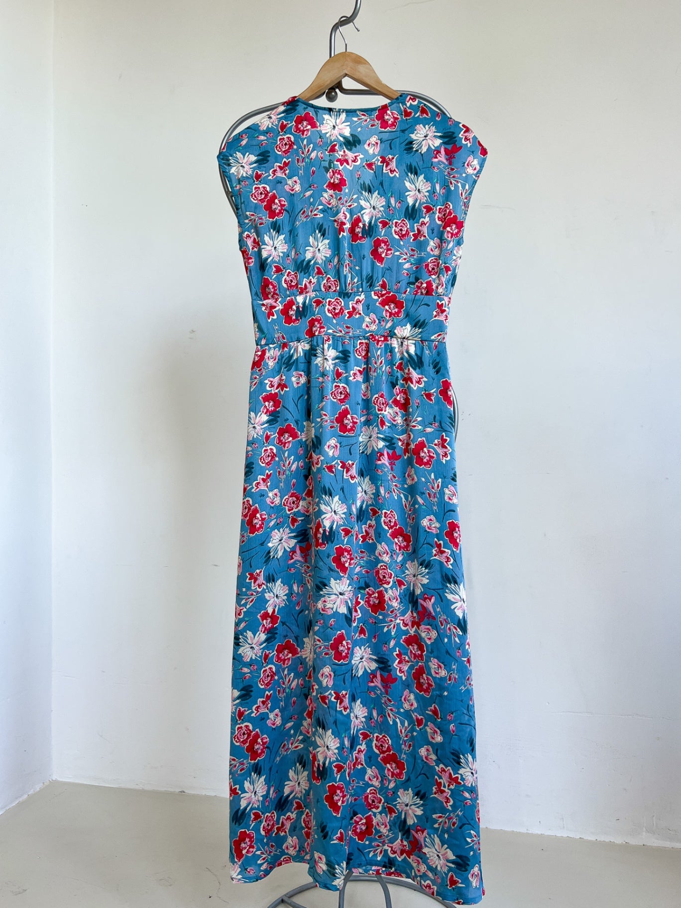 TALISSA - Dress Blue with red and white floral pattern - S