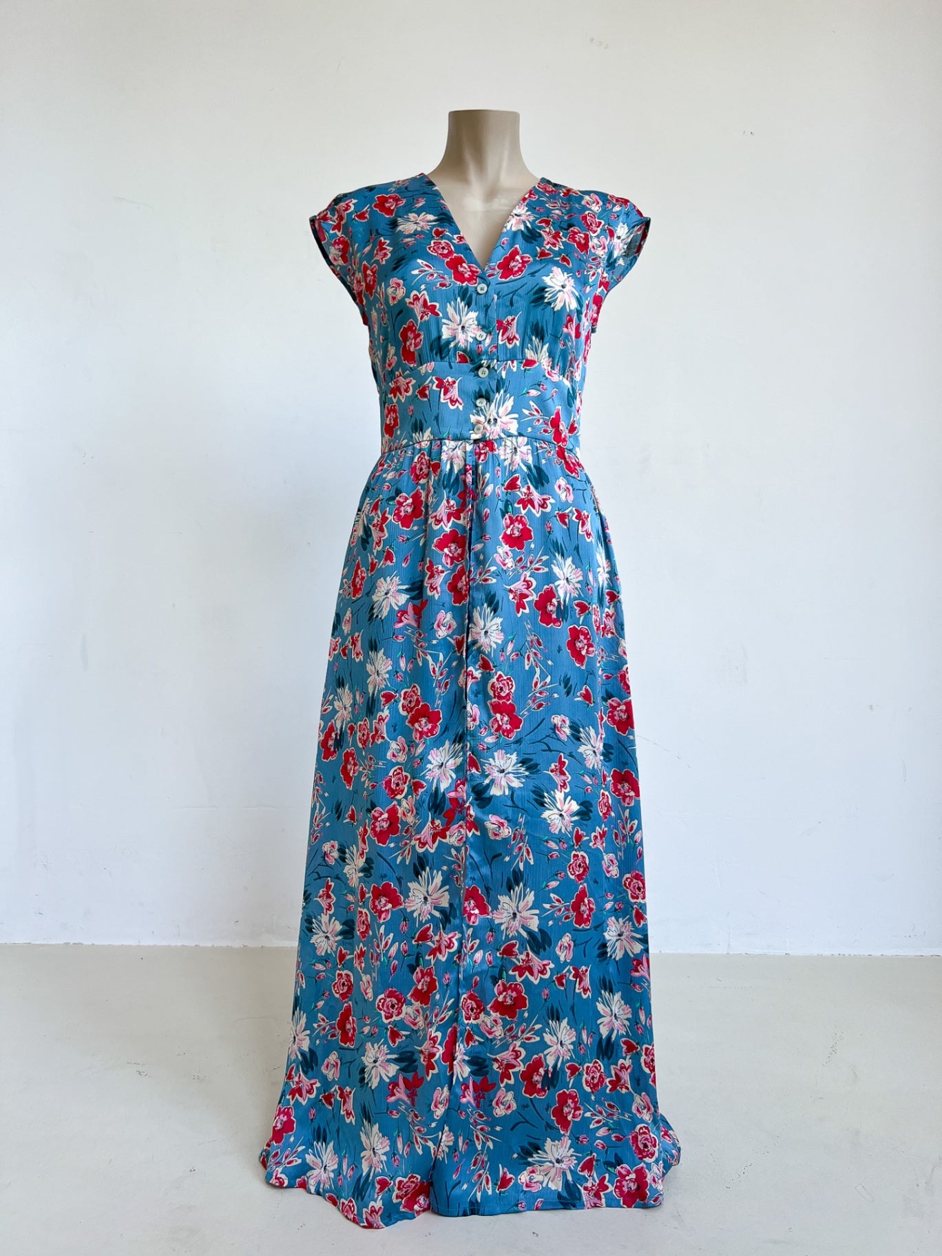 TALISSA - Dress Blue with red and white floral pattern - S