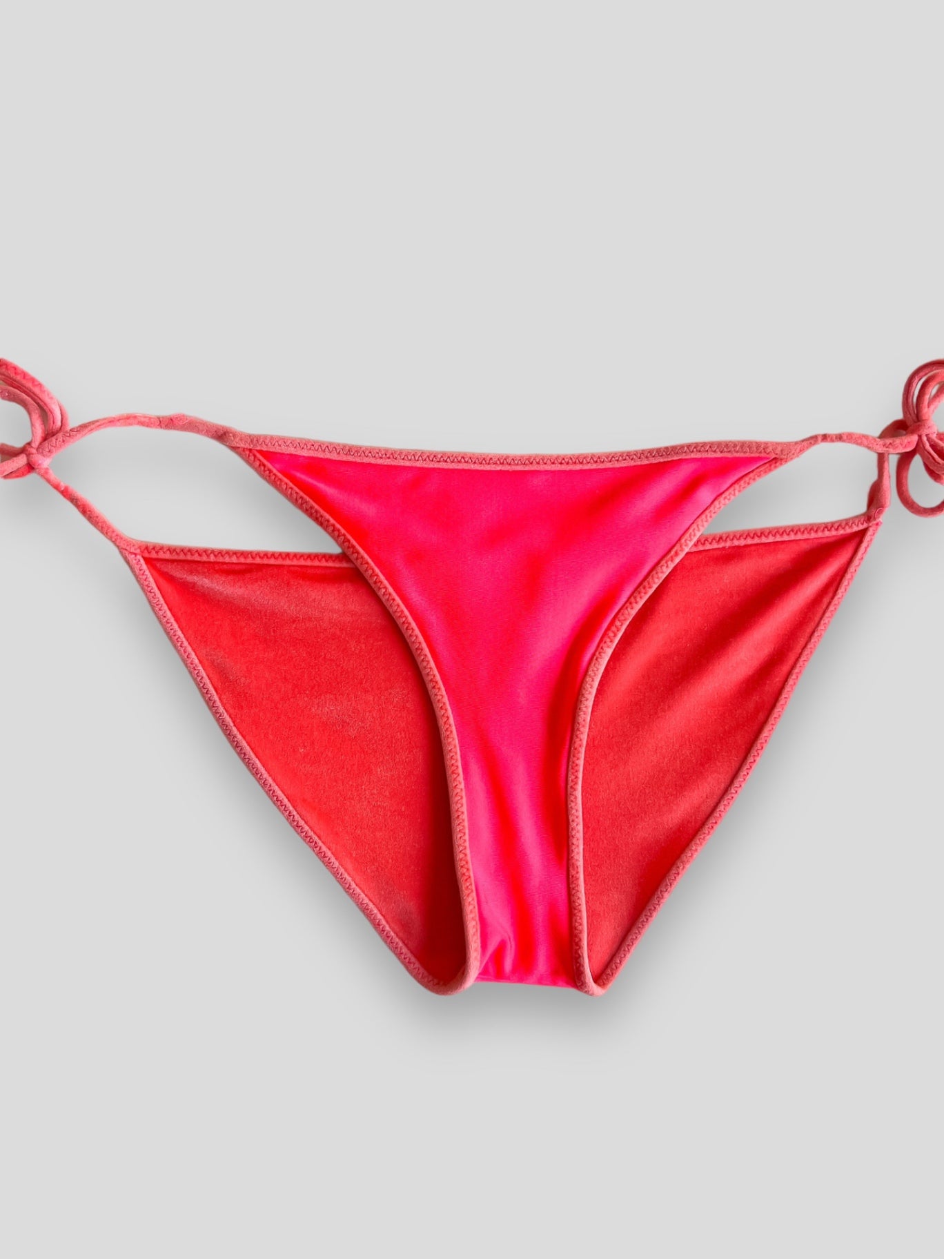 TALISSA - Triangl Bikini  S/M Pink