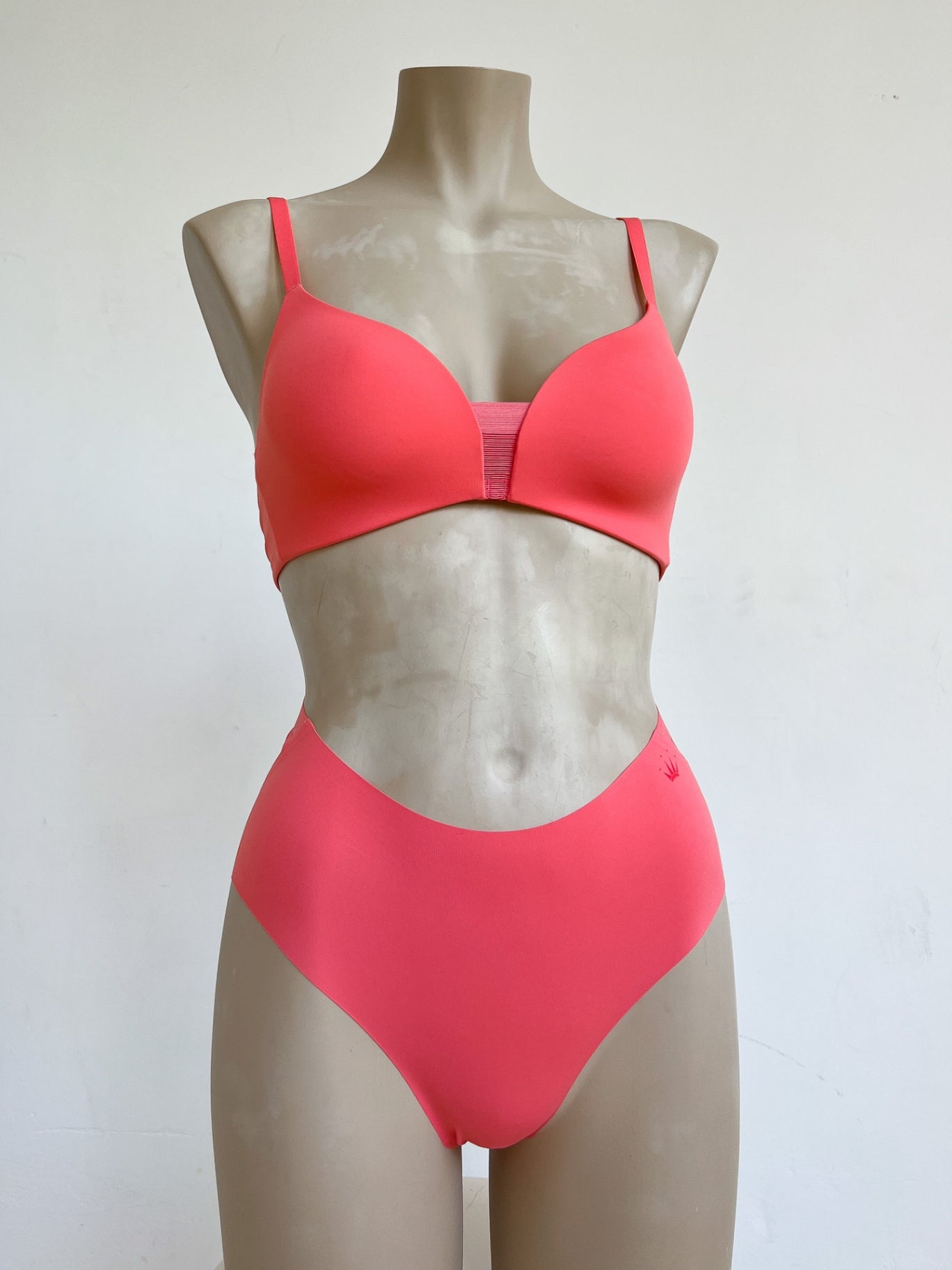 TALISSA - Triumpf Lingerie set Sugar Coral