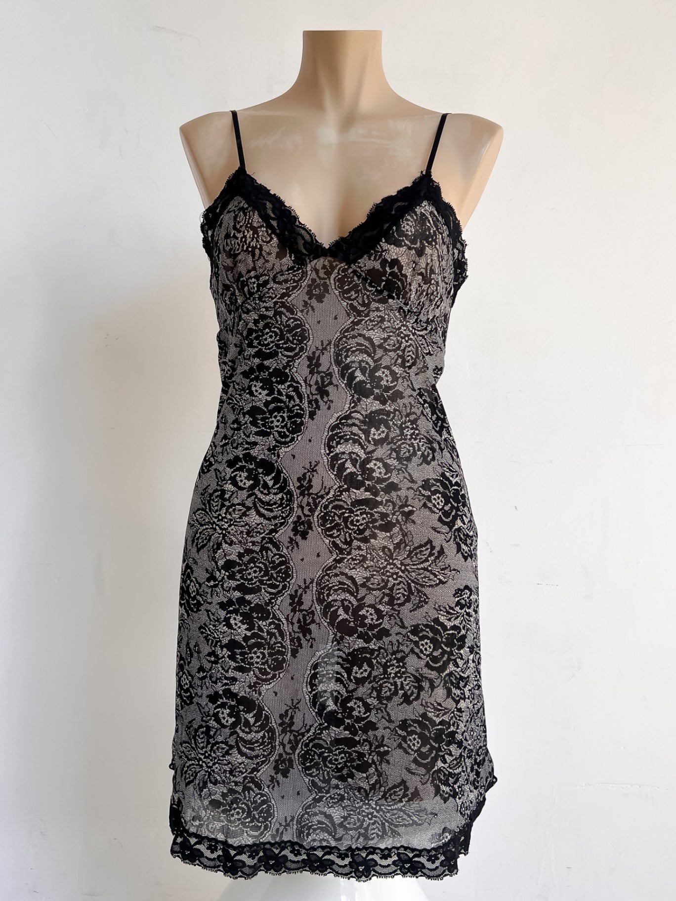 MARTHE - Vintage Nightgown 38/40 Black and Gray