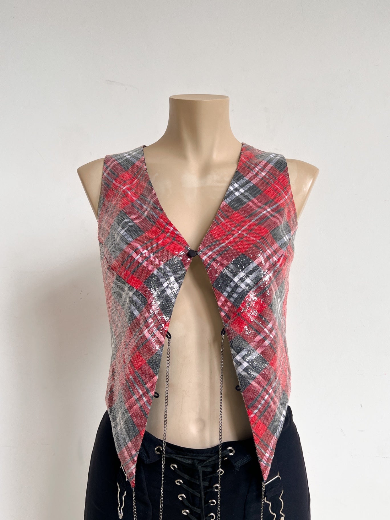 MARTHE - Labelrail x Julia Cumming Vest 10 Red and Black