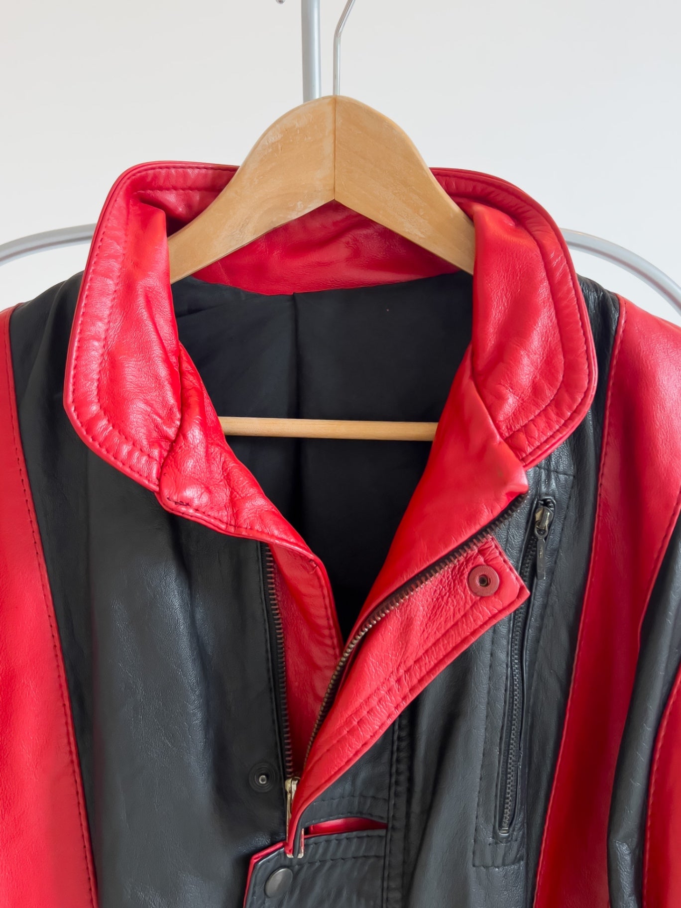 MARTHE - Vintage Jacket M Red and Black