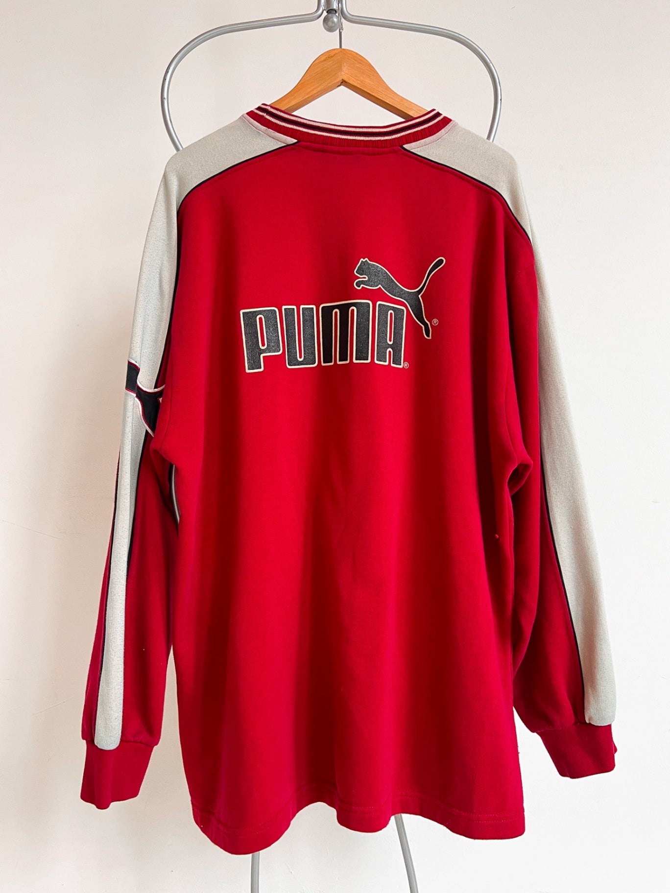 Vintage Puma Sweatshirt XL Red