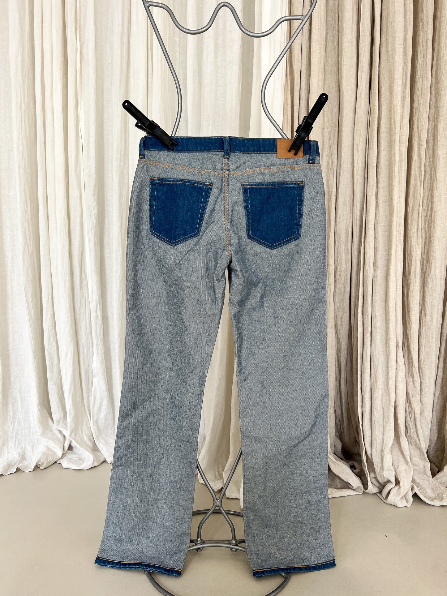 MARTHE - Weekday Fluid Low Reversed Jeans