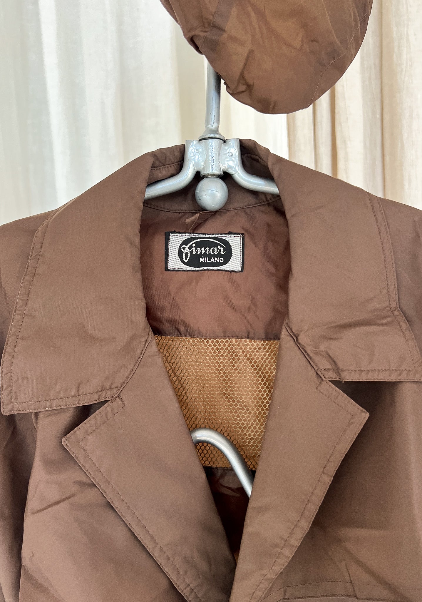 Vintage Italian Trenchcoat + hat (S/M)