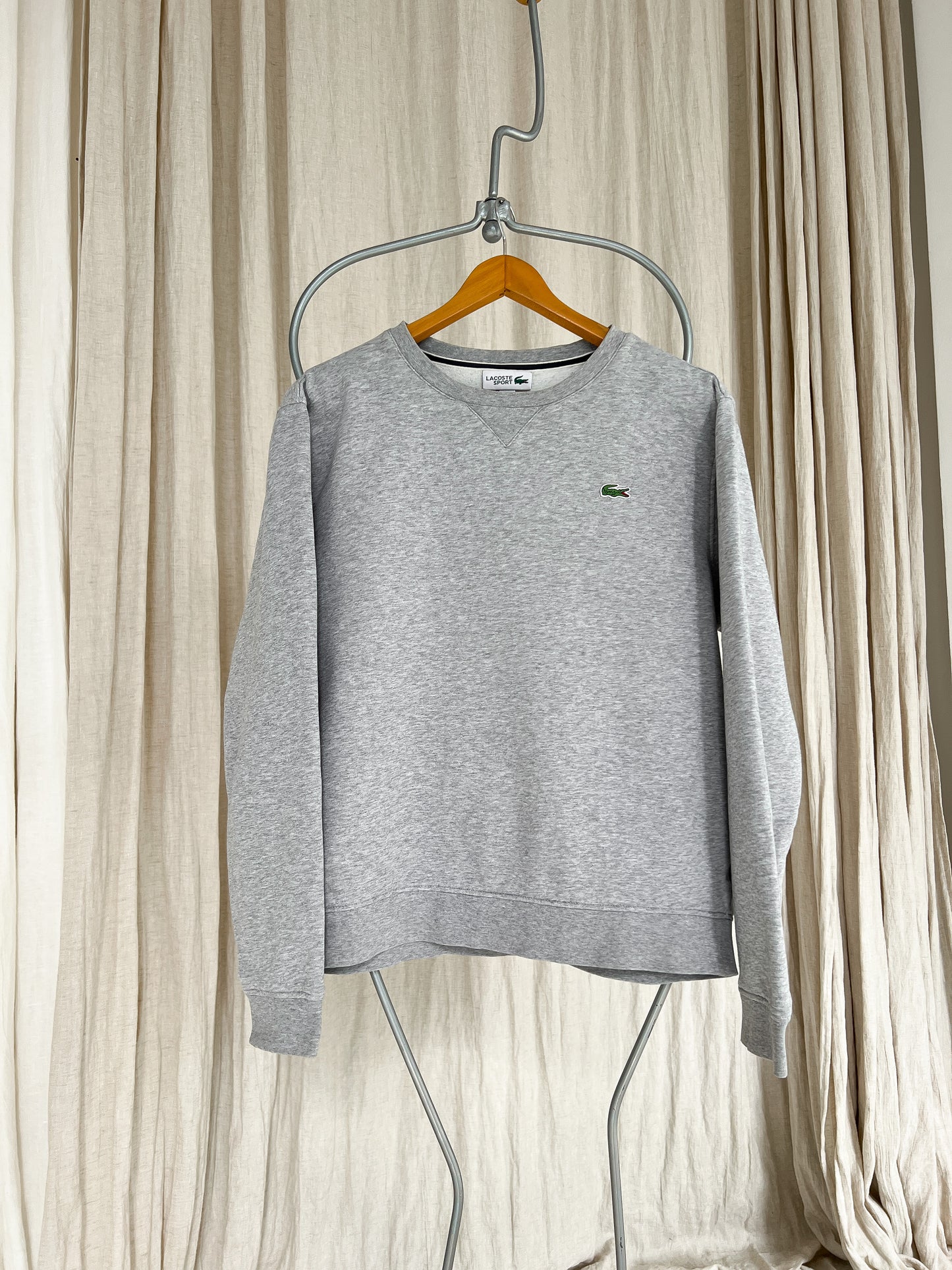 Lacoste sweater - L