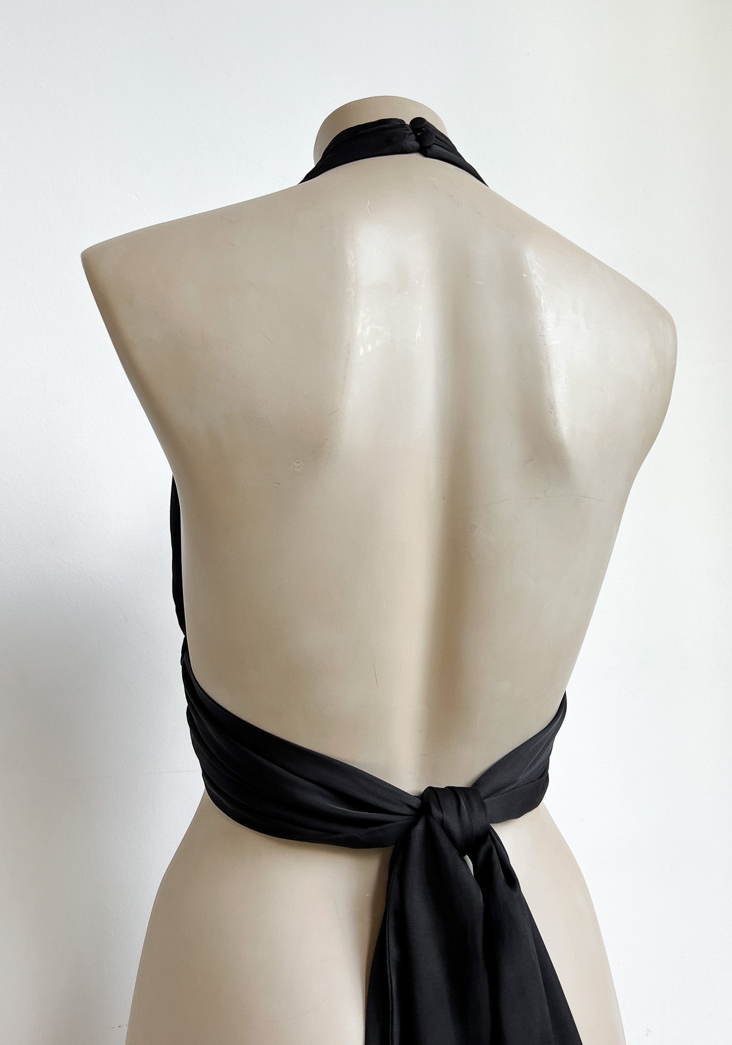 TALISSA - Black open back top - M