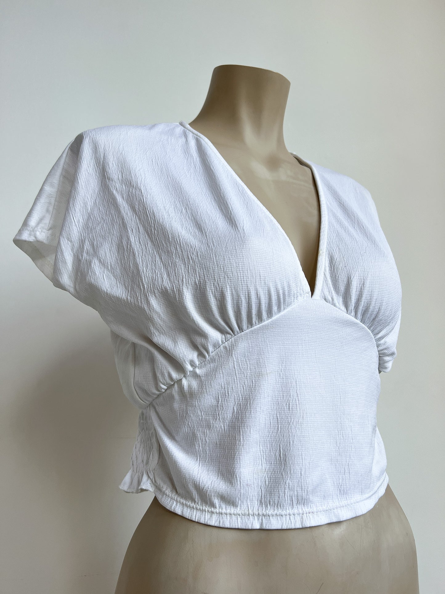 TALISSA - White V-neck top - M