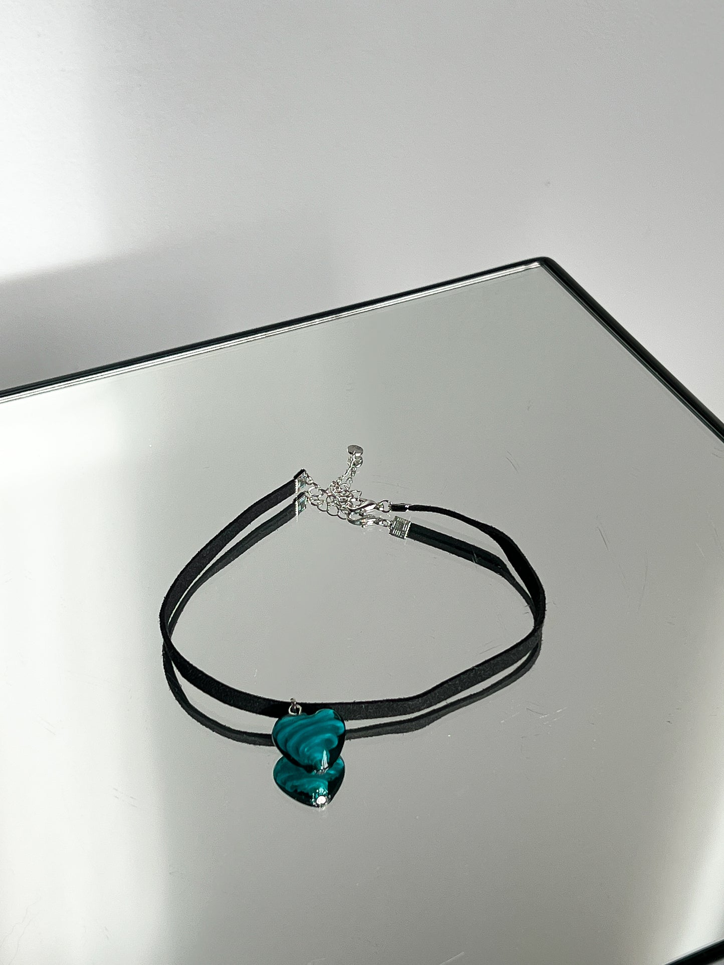 MARTHE - Blue heart choker