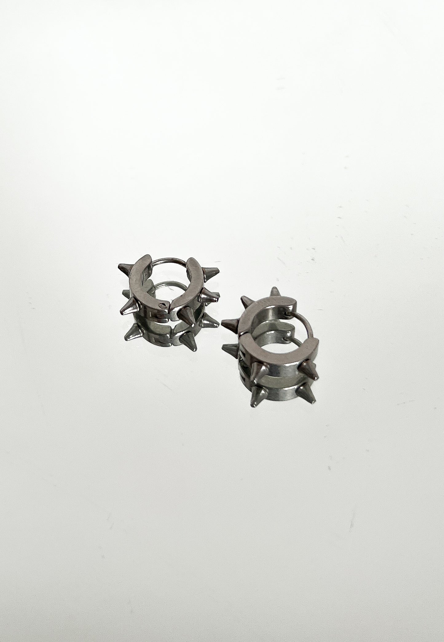 MARTHE - Mini spiked earrings