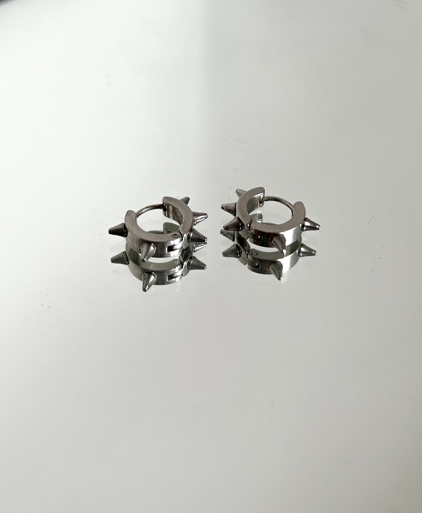 MARTHE - Mini spiked earrings