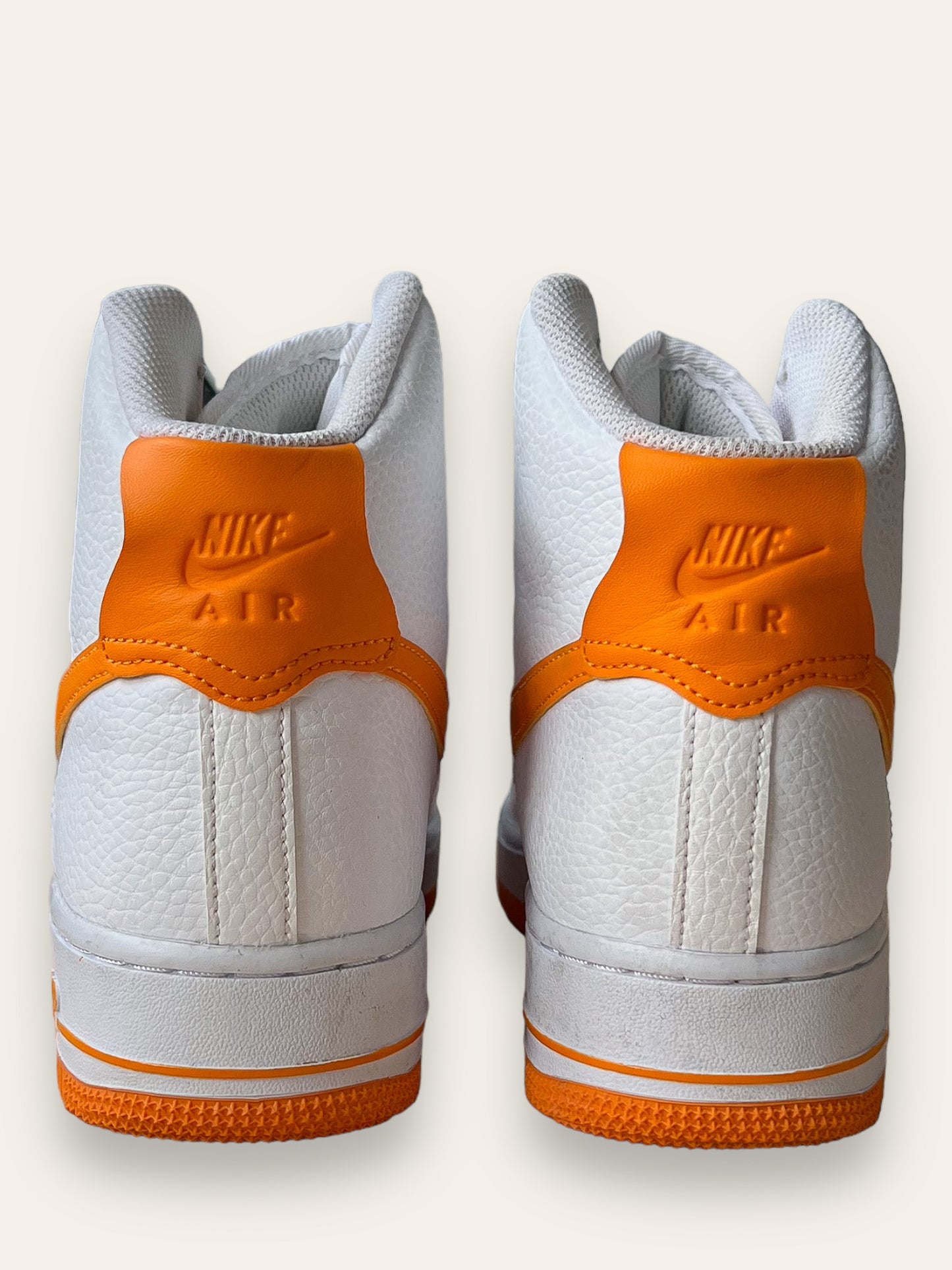 MARTHE - Nike Wmns Air Force 1 High (White / Orange Peel - Campfire Orange) - 40