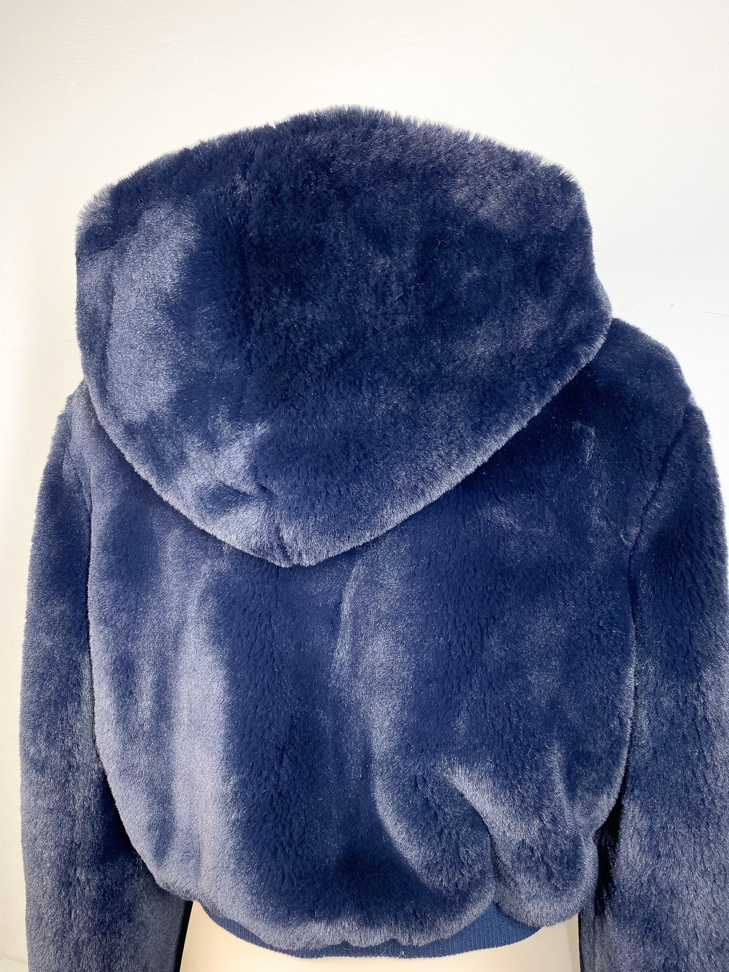 JOANN - Navy fake fur coat — 36