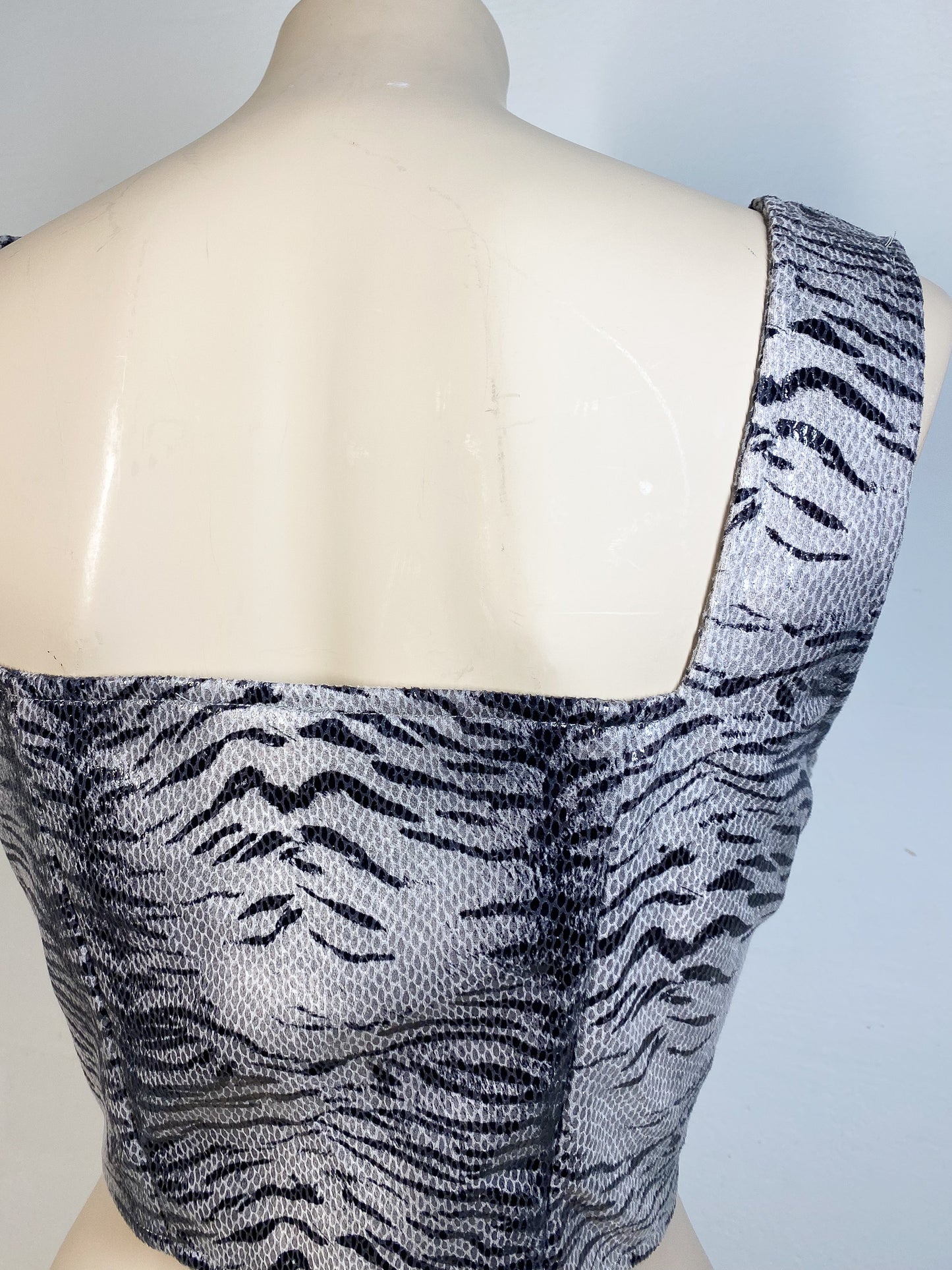 JOANN - Zebra top — 44