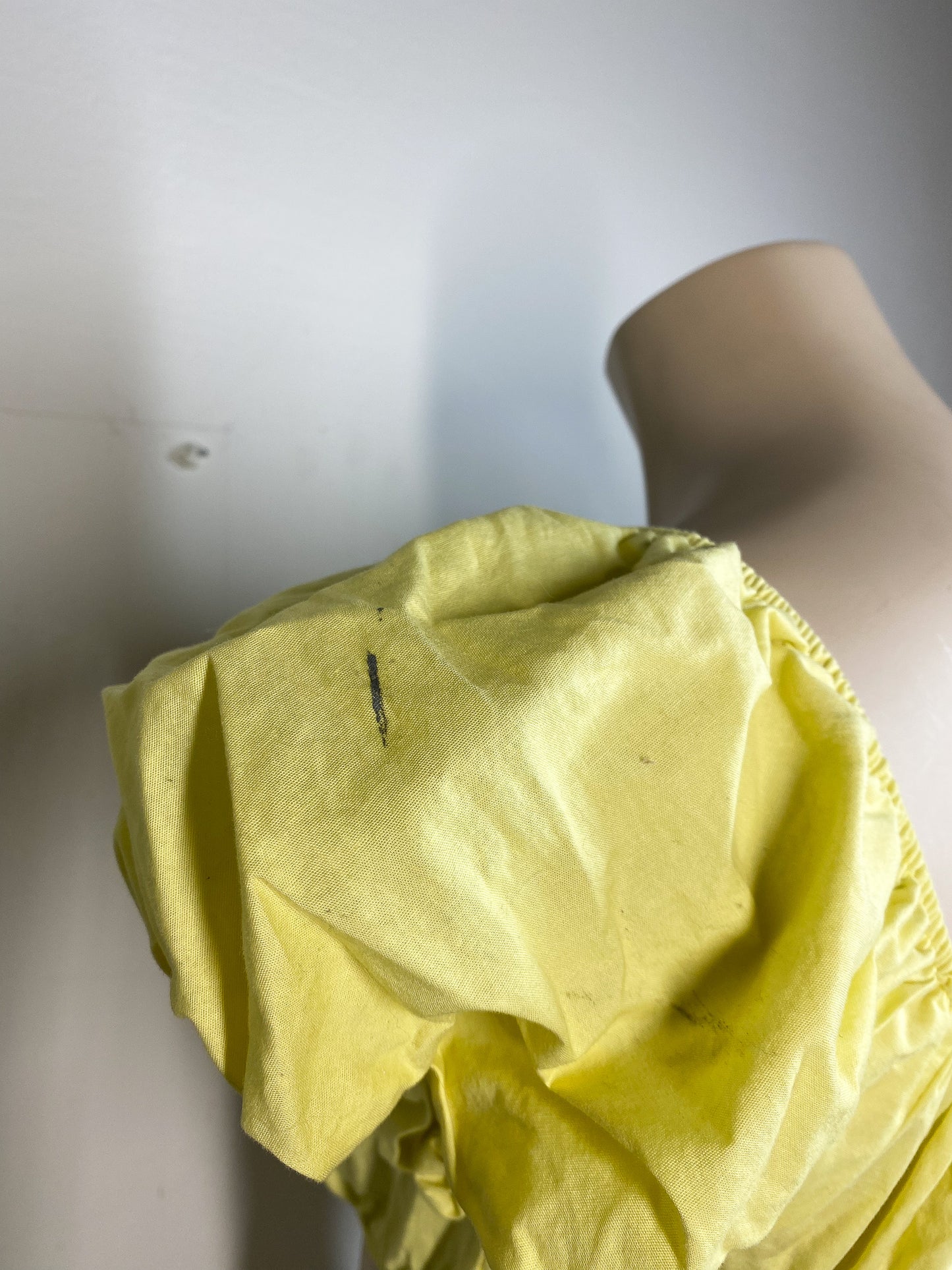 JOANN - Yellow Crop Top — 44