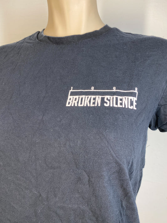 LIZZY - Broken Silence Tee — M