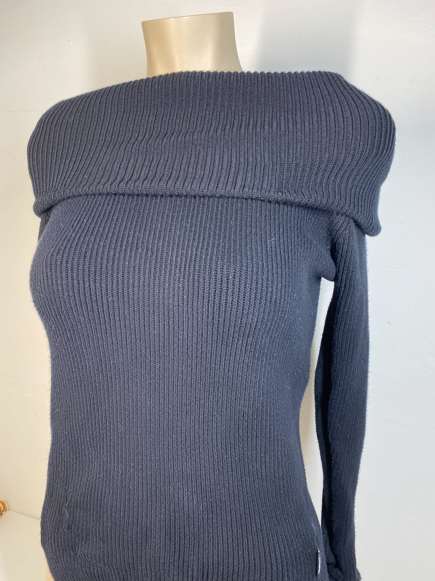 JOANN - Reinders off the shoulder sweater — S