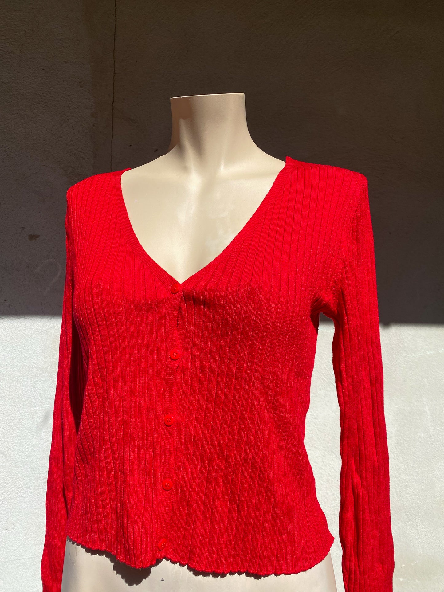 JOANN - Red Button top — L