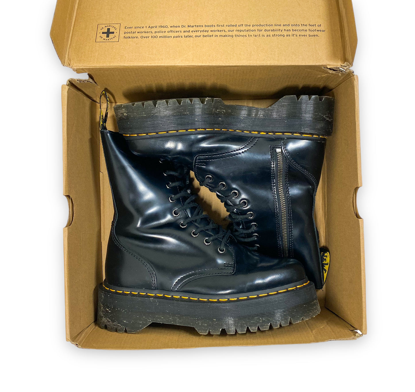 CECILIA - Dr. Martens Jadon Hi boots in black